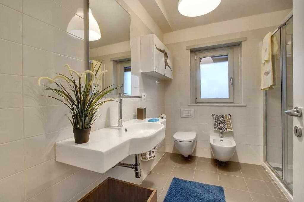 Faenza Elegant Apartment Florens Exteriör bild