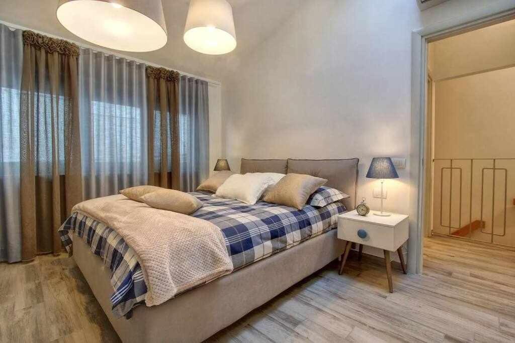 Faenza Elegant Apartment Florens Exteriör bild