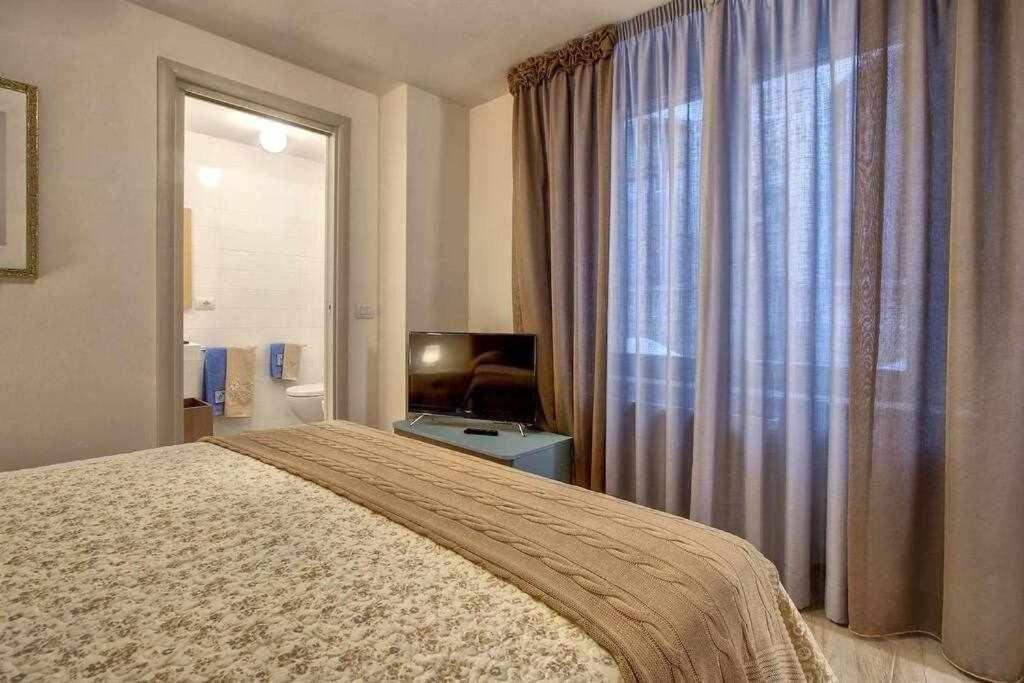 Faenza Elegant Apartment Florens Exteriör bild