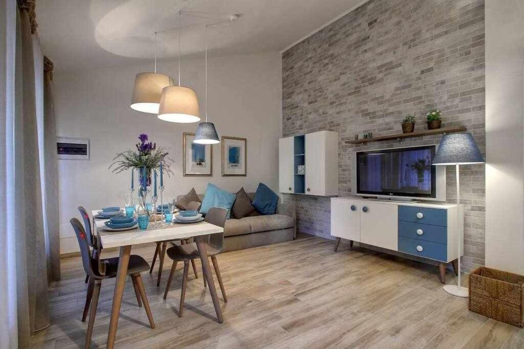 Faenza Elegant Apartment Florens Exteriör bild