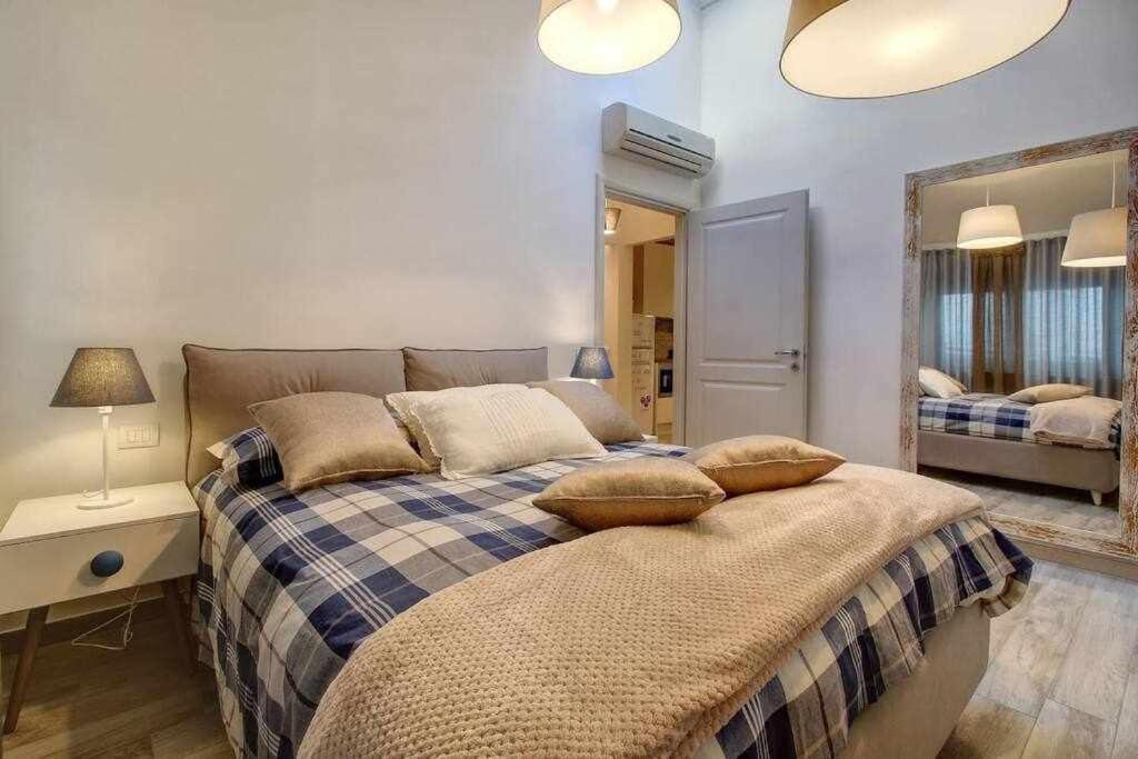 Faenza Elegant Apartment Florens Exteriör bild