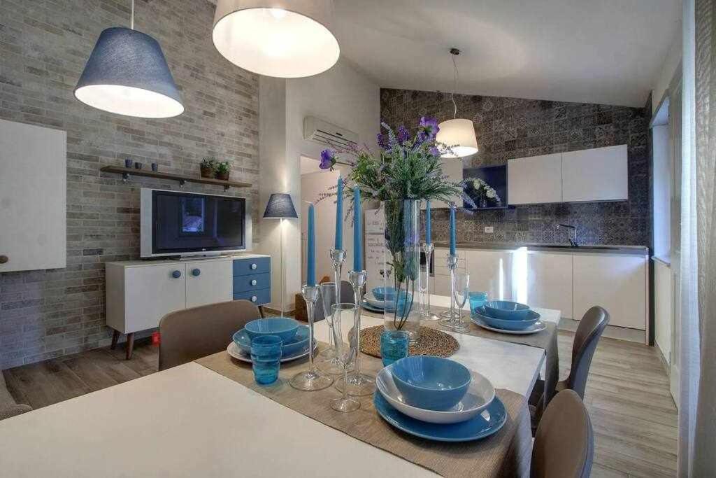 Faenza Elegant Apartment Florens Exteriör bild